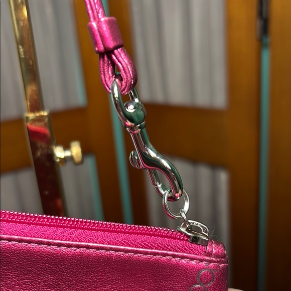 Coach Poppy Fuchsia Pink Wristlet with Decorative Stitching - Picture 5 of 10